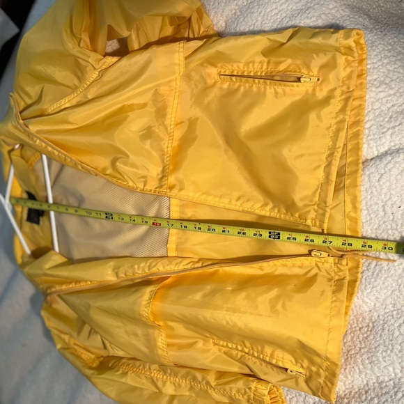 Eddie Bauer Bright Yellow Jacket - Picture 11 of 12